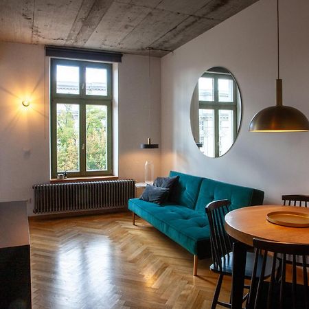Charming Loft In The Old Town Lägenhet Kraków Exteriör bild